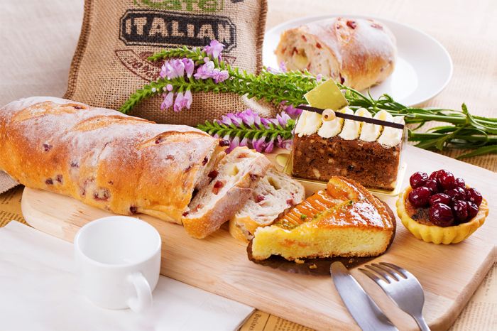 面包技術培訓:打造獨具魅力的面點大師(圖1) 經典面包大全科