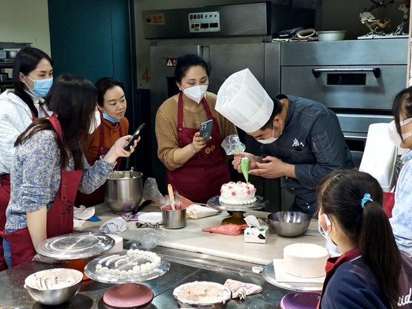 萌兔DIY蛋糕體驗活動完成!(圖4) 微信圖片_202301081133403.jpg