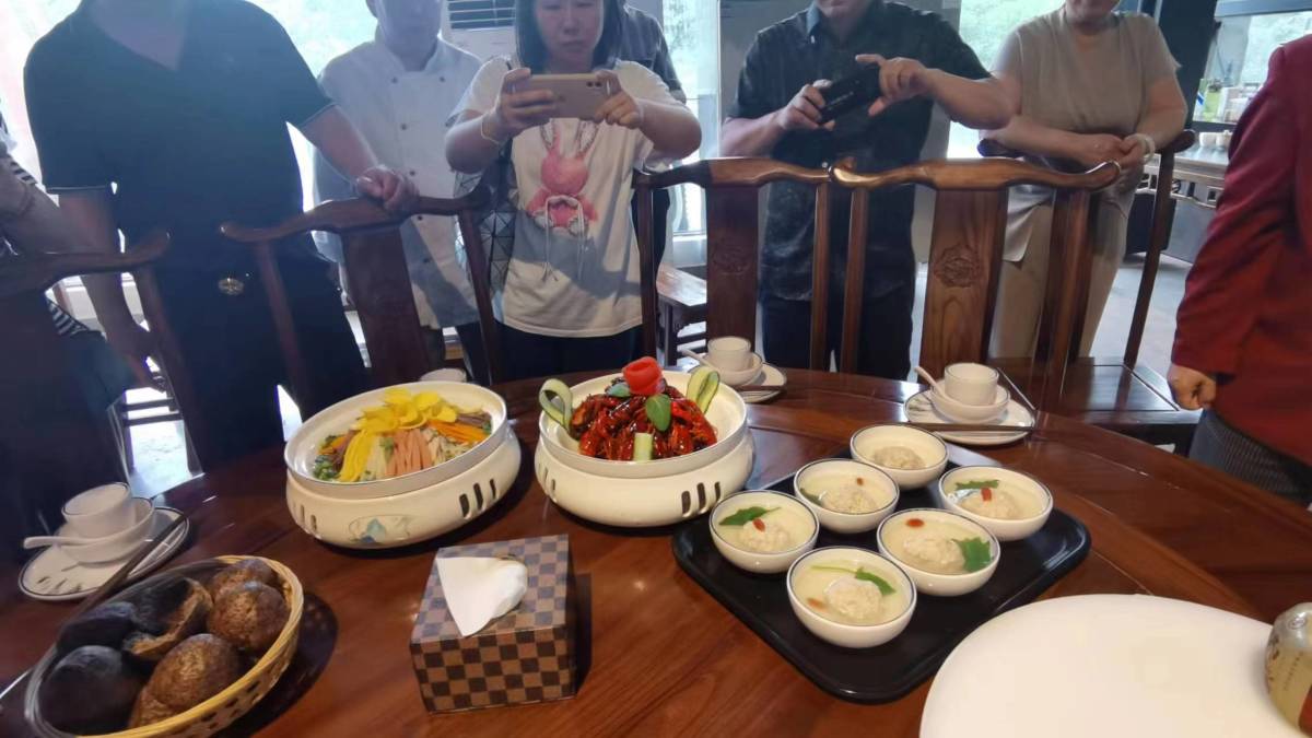 國宴菜與地方菜在新鄉融合 家門口將能品嘗“陽春白雪”(圖3) 33.jpg